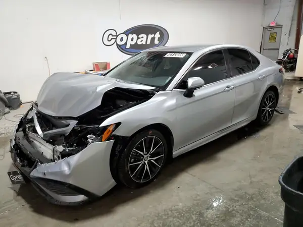 4T1G31AK6NU572665 2022 TOYOTA CAMRY - Image 1
