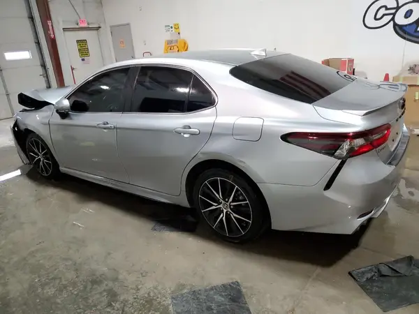 4T1G31AK6NU572665 2022 TOYOTA CAMRY - Image 2