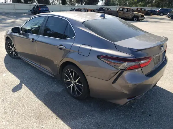 4T1G31AK6NU597680 2022 TOYOTA CAMRY - Image 2