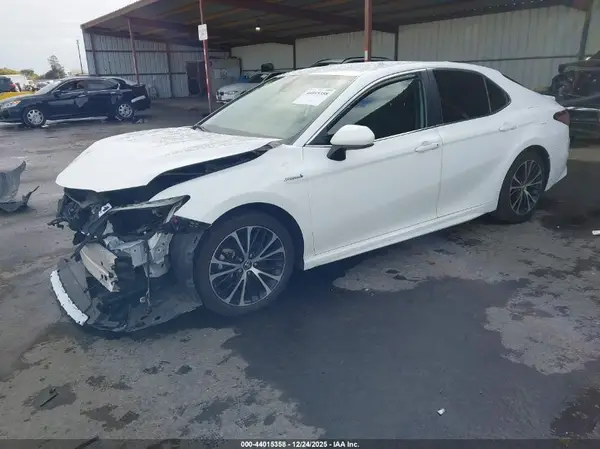 4T1G31AK7LU010383 2020 TOYOTA CAMRY - Image 2