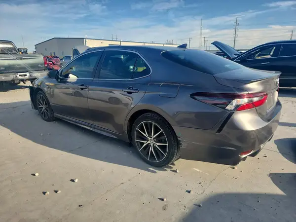 4T1G31AK7MU548924 2021 TOYOTA CAMRY - Image 2