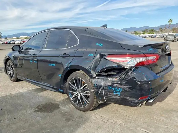 4T1G31AK7MU566663 2021 TOYOTA CAMRY - Image 2