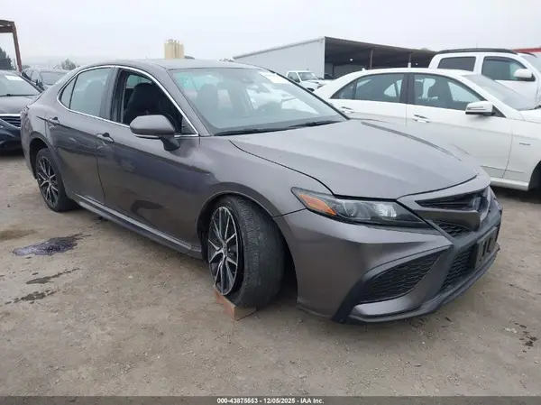4T1G31AK7NU581861 2022 TOYOTA CAMRY - Image 1