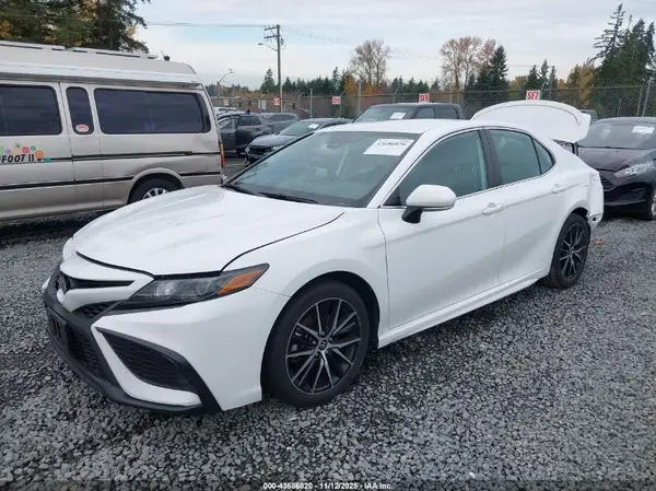 4T1G31AK7NU594612 2022 TOYOTA CAMRY - Image 2