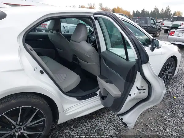 4T1G31AK7NU594612 2022 TOYOTA CAMRY - Image 8