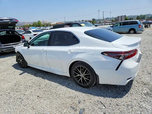 4T1G31AK7NU596151 2022 TOYOTA CAMRY - Image 2