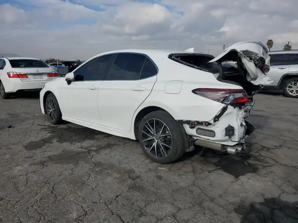 4T1G31AK7RU069667 2024 TOYOTA CAMRY - Image 2