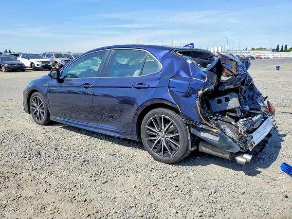 4T1G31AK8MU025086 2021 TOYOTA CAMRY - Image 2