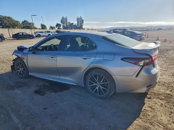 4T1G31AK8MU566607 2021 TOYOTA CAMRY - Image 2