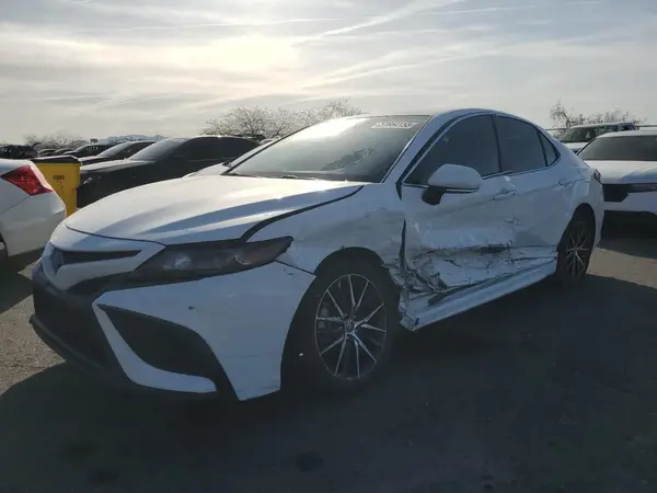 4T1G31AK8NU584154 2022 TOYOTA CAMRY - Image 1