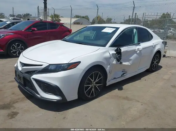 4T1G31AK8NU595297 2022 TOYOTA CAMRY - Image 2