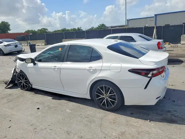 4T1G31AK8NU595607 2022 TOYOTA CAMRY - Image 2