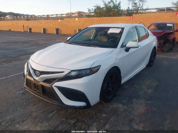 4T1G31AK8NU596417 2022 TOYOTA CAMRY - Image 2