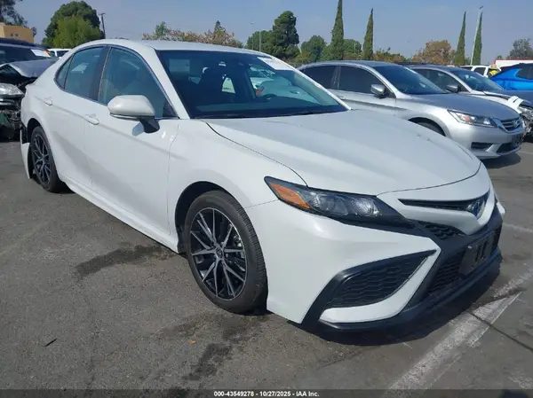 4T1G31AK8RU072402 2024 TOYOTA CAMRY - Image 1