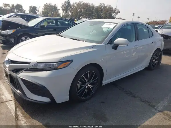 4T1G31AK8RU072402 2024 TOYOTA CAMRY - Image 2