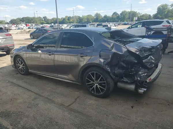 4T1G31AK9MU568656 2021 TOYOTA CAMRY - Image 2