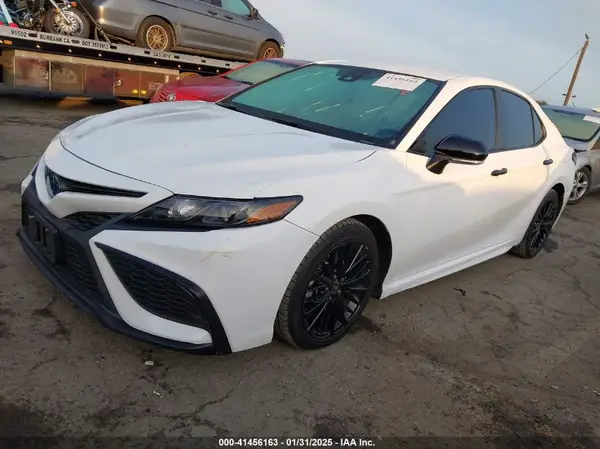 4T1G31AK9NU033490 2022 TOYOTA CAMRY - Image 2