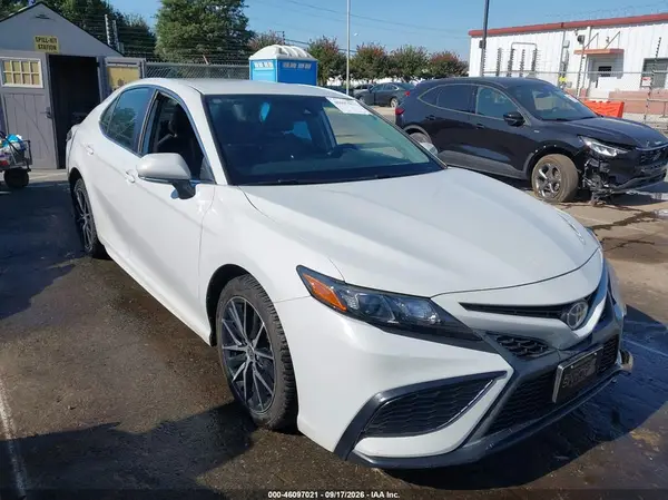 4T1G31AK9NU035434 2022 TOYOTA CAMRY - Image 1