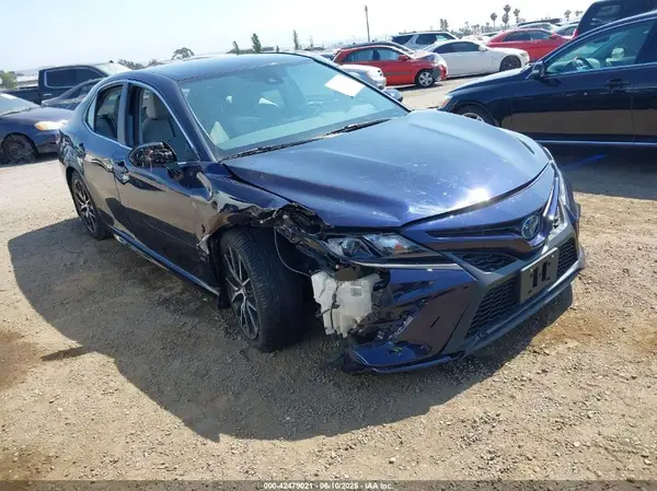 4T1G31AK9NU038804 2022 TOYOTA CAMRY - Image 1