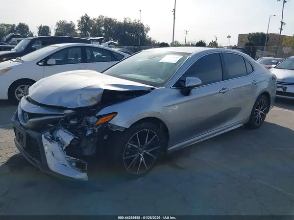 4T1G31AK9NU041623 2022 TOYOTA CAMRY - Image 2