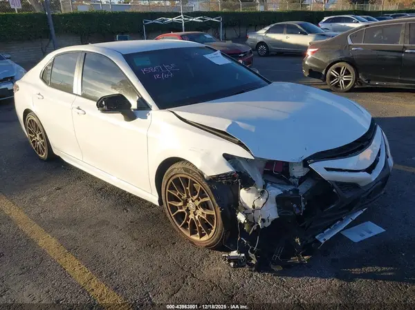 4T1G31AK9RU061294 2024 TOYOTA CAMRY - Image 1