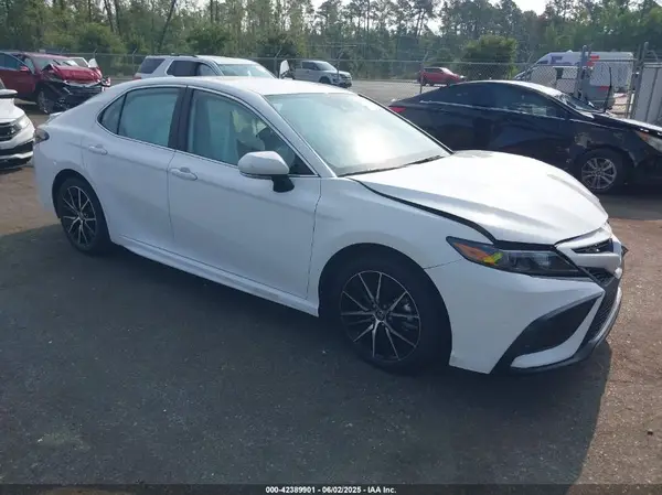 4T1G31AK9RU068746 2024 TOYOTA CAMRY - Image 1
