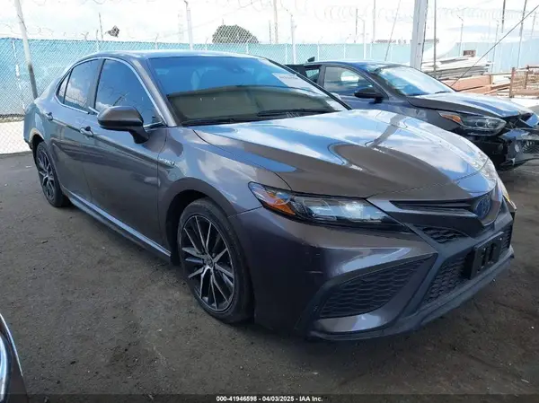 4T1G31AKXMU028863 2021 TOYOTA CAMRY - Image 1