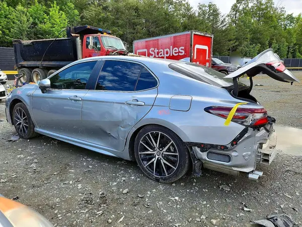 4T1G31AKXMU559948 2021 TOYOTA CAMRY - Image 2