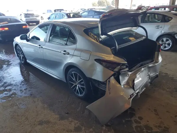 4T1G31AKXMU568021 2021 TOYOTA CAMRY - Image 2