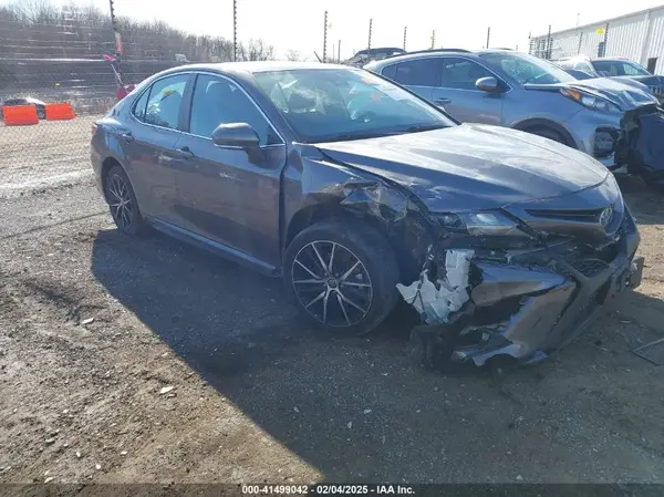 4T1G31AKXNU572023 2022 TOYOTA CAMRY - Image 1