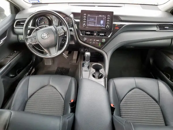 4T1H11AK6MU517637 2021 TOYOTA CAMRY - Image 8