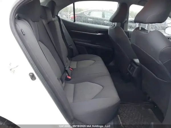 4T1H11AK7NU059256 2022 TOYOTA CAMRY - Image 8