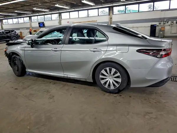 4T1H31AK0MU023398 2021 TOYOTA CAMRY - Image 2