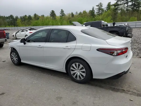 4T1H31AK1NU042446 2022 TOYOTA CAMRY - Image 2