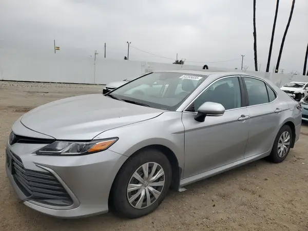 4T1H31AK2NU589502 2022 TOYOTA CAMRY - Image 1