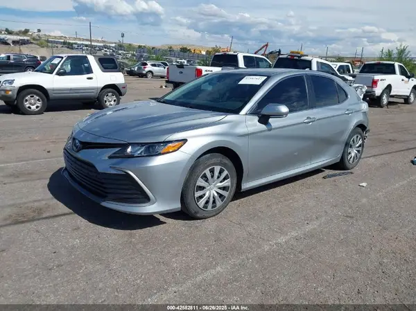 4T1H31AK2RU076885 2024 TOYOTA CAMRY - Image 2