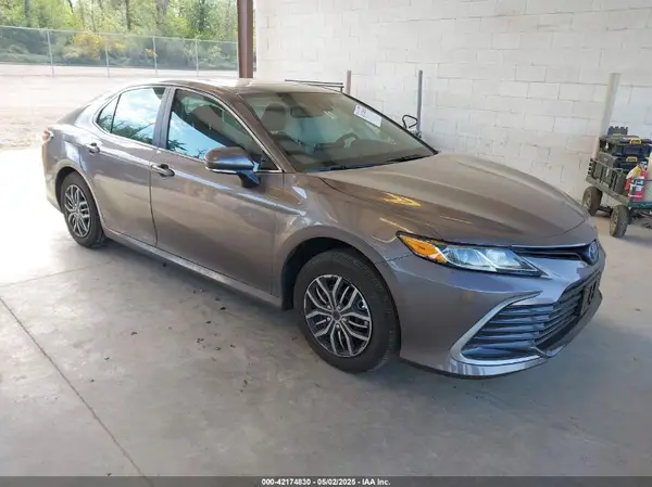 4T1H31AK2RU077602 2024 TOYOTA CAMRY - Image 1