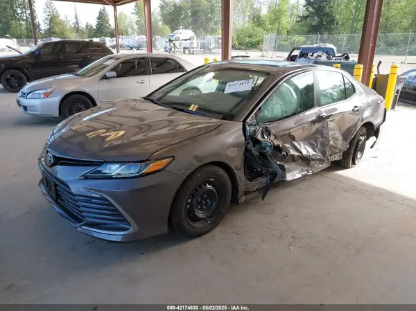 4T1H31AK2RU077602 2024 TOYOTA CAMRY - Image 2