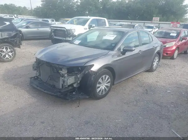 4T1H31AK2RU078247 2024 TOYOTA CAMRY - Image 2