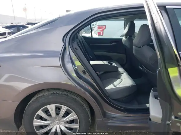 4T1H31AK2RU078247 2024 TOYOTA CAMRY - Image 8