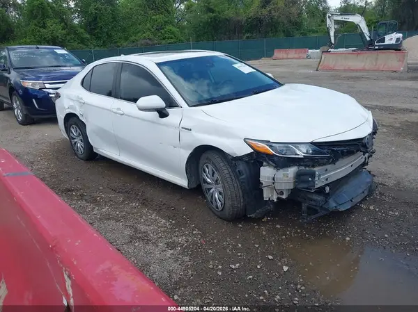 4T1H31AK3MU551257 2021 TOYOTA CAMRY - Image 1