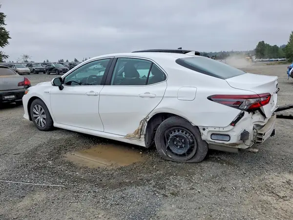 4T1H31AK3MU563585 2021 TOYOTA CAMRY - Image 2