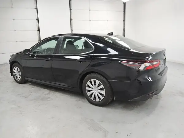 4T1H31AK5PU058989 2023 TOYOTA CAMRY - Image 2