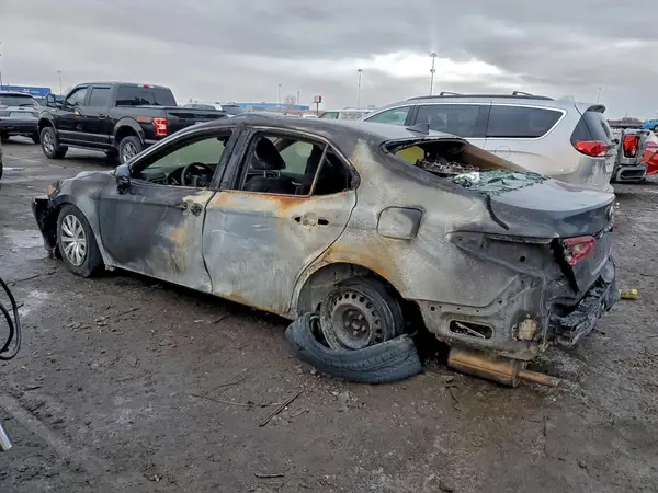 4T1H31AK6MU550877 2021 TOYOTA CAMRY - Image 2