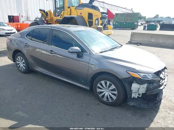 4T1H31AK6MU562883 2021 TOYOTA CAMRY - Image 1