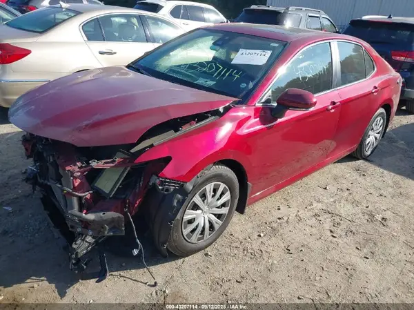 4T1H31AK7NU591083 2022 TOYOTA CAMRY - Image 2