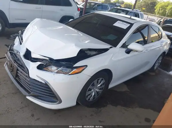 4T1H31AK8RU078298 2024 TOYOTA CAMRY - Image 2