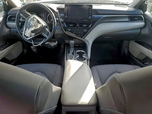 4T1H31AK9NU582885 2022 TOYOTA CAMRY - Image 8