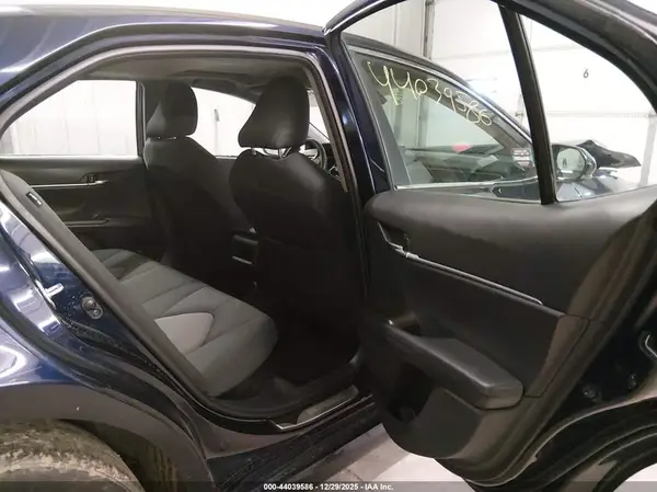 4T1H31AKXNU588341 2022 TOYOTA CAMRY - Image 8