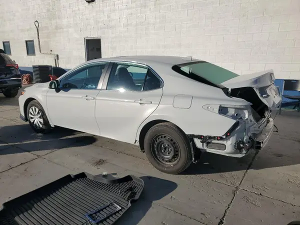 4T1H31AKXPU058812 2023 TOYOTA CAMRY - Image 2